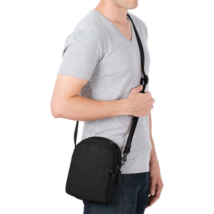 PACSAFE METROSAFE LS100