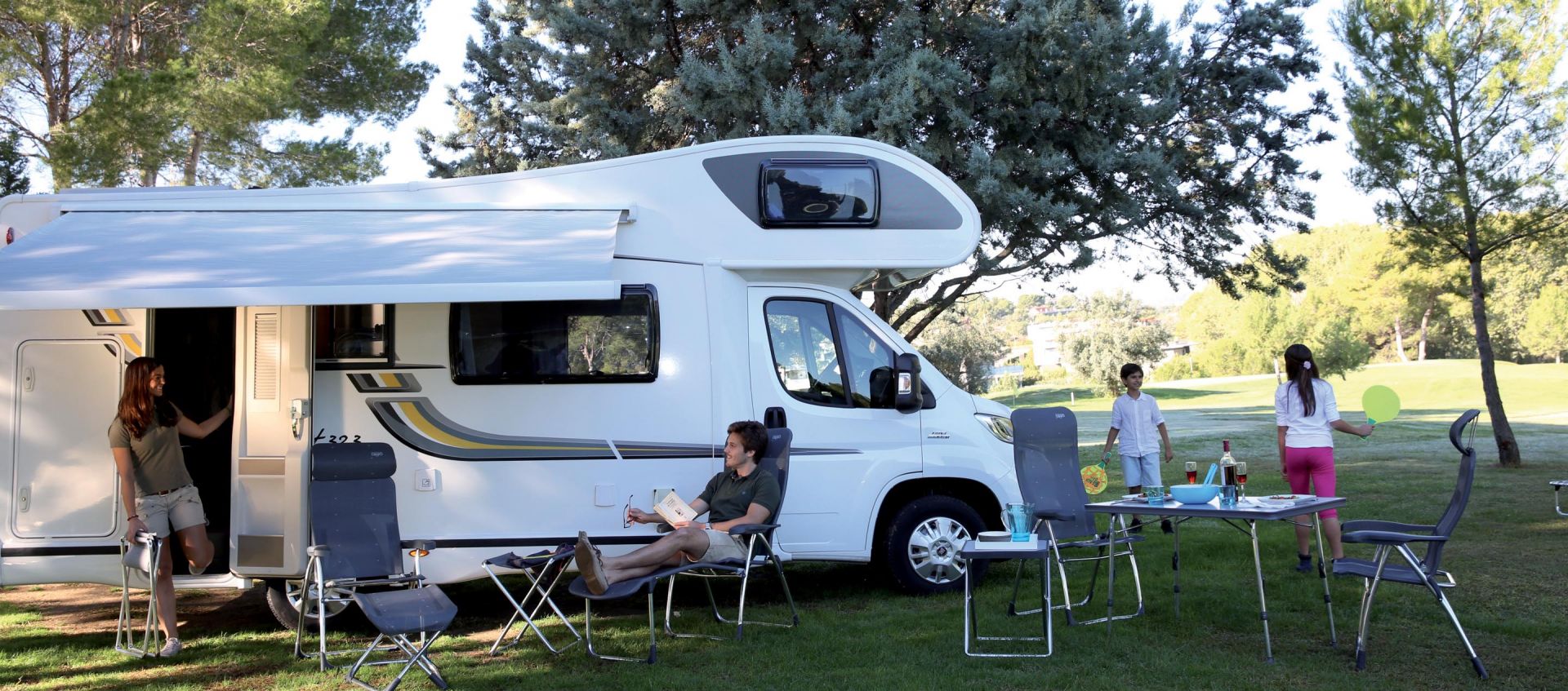 Caravan & Camper
