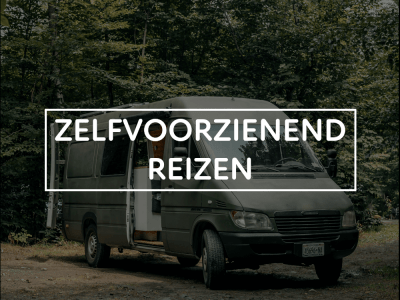 Wat is zelfvoorzienend reizen?