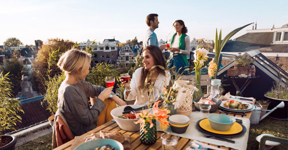 Op vakantie in eigen tuin